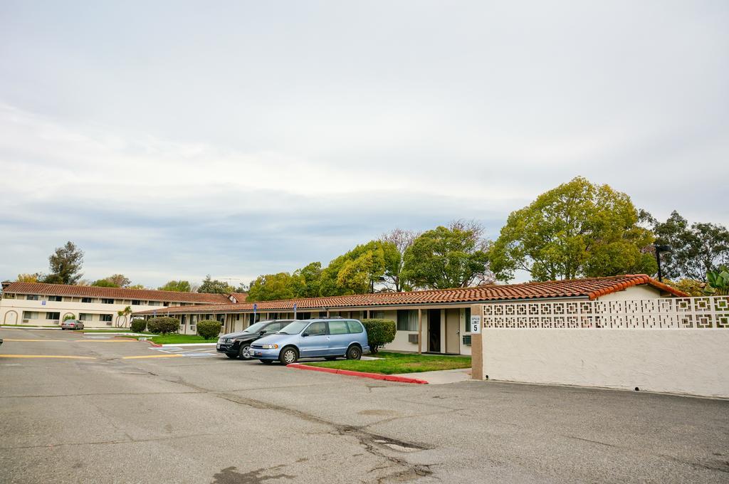 Ez 8 Motel San Jose II Exterior photo